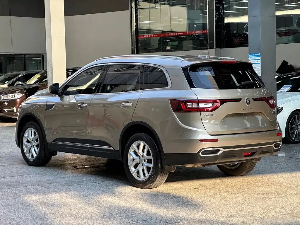Renault Koleos 2018 — фото 13