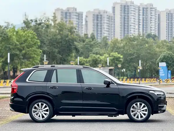 Volvo XC90 2016