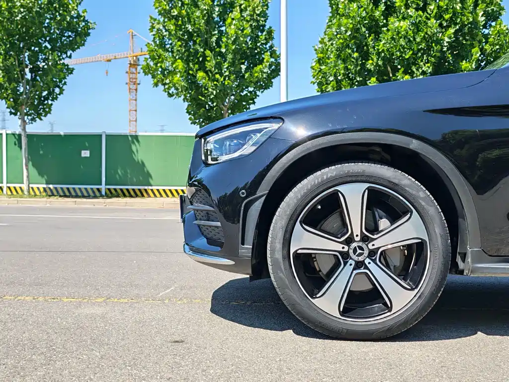 Mercedes-Benz GLC 2021 — фото 18