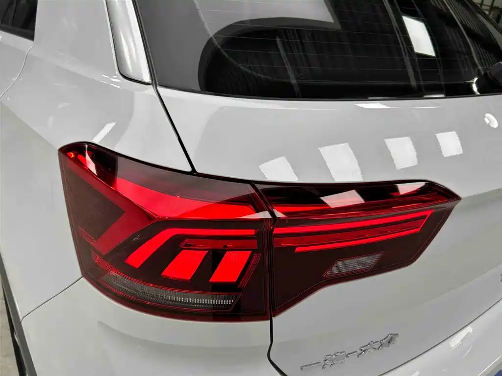 Volkswagen T-Roc 2022 — фото 20