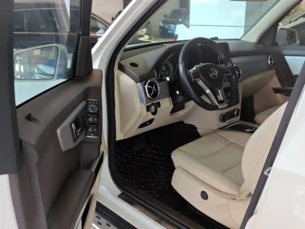 Mercedes-Benz GLK-Class 2015 — фото 16