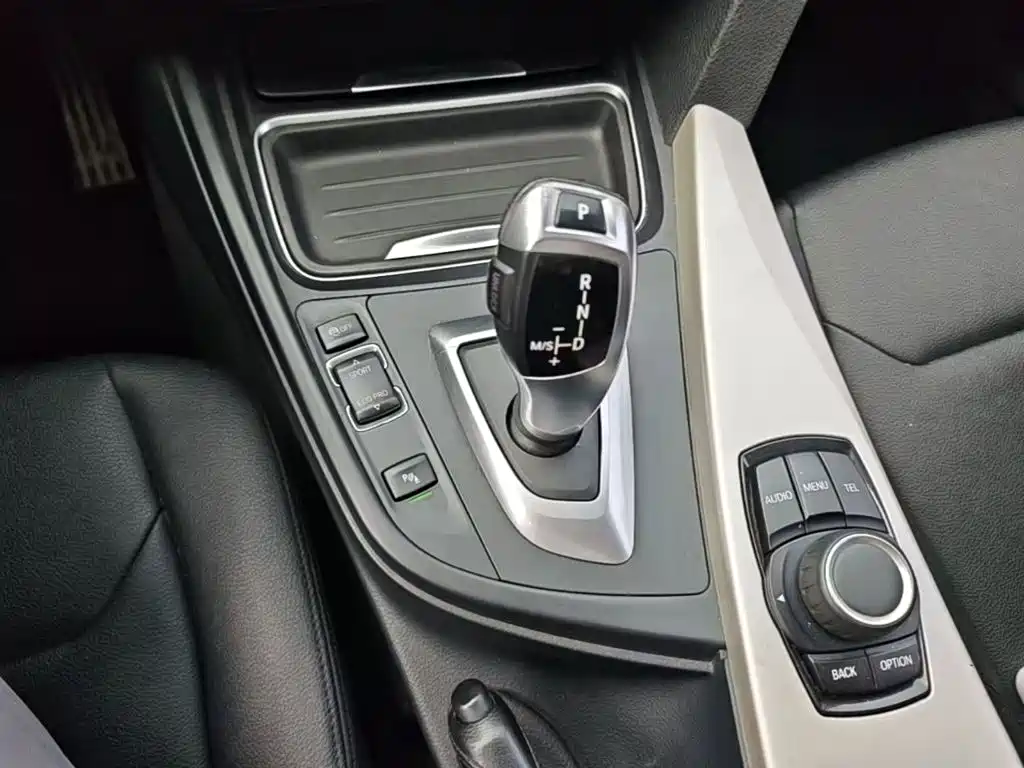 BMW 3 Series 2014 — фото 14