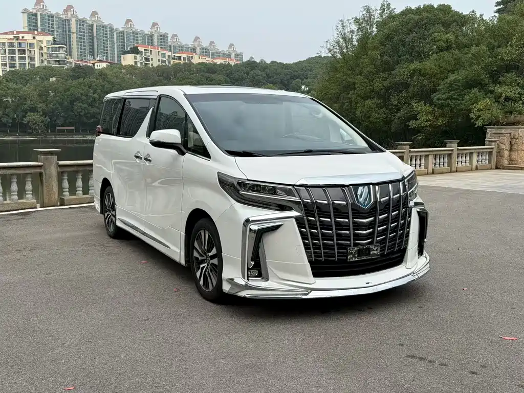 Toyota Alphard 2019 — фото 2