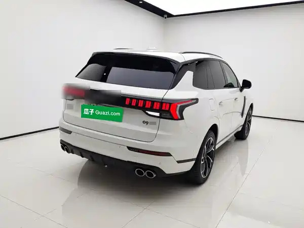 Lynk & Co 09 EM-P 2022