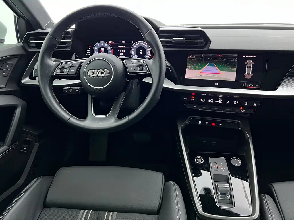 Audi A3 2023 — фото 14