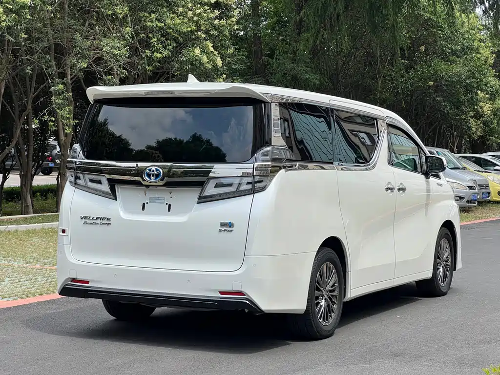Toyota Vellfire 2021 — фото 15