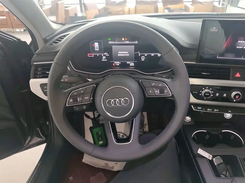 Audi A4L 2023 — фото 11