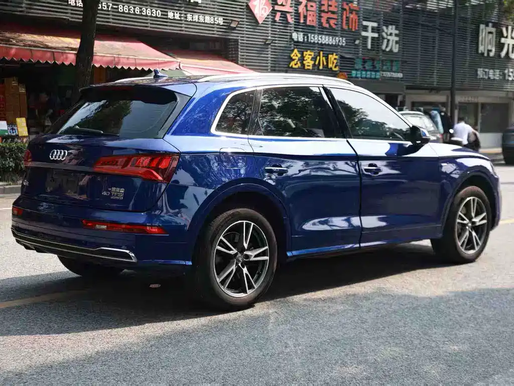 Audi Q5L 2018 — фото 7