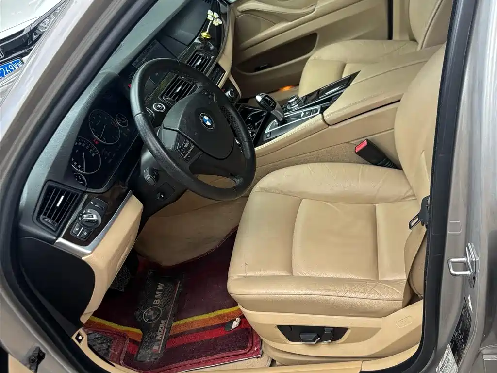 BMW 5 Series 2012
