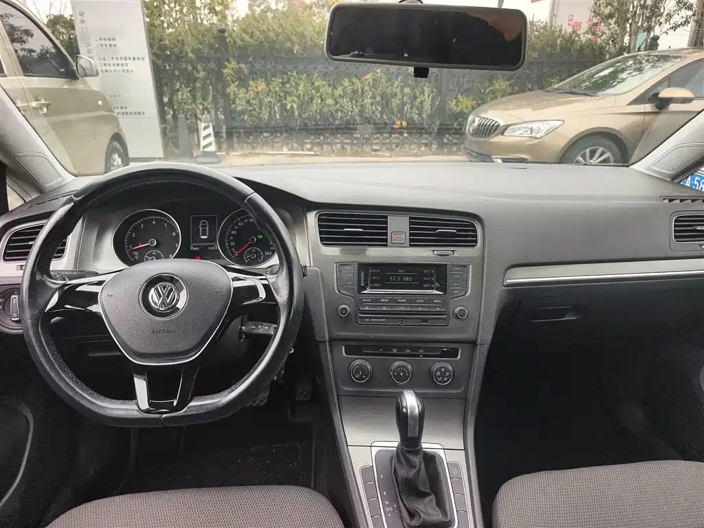 Volkswagen Golf 2015 — фото 12