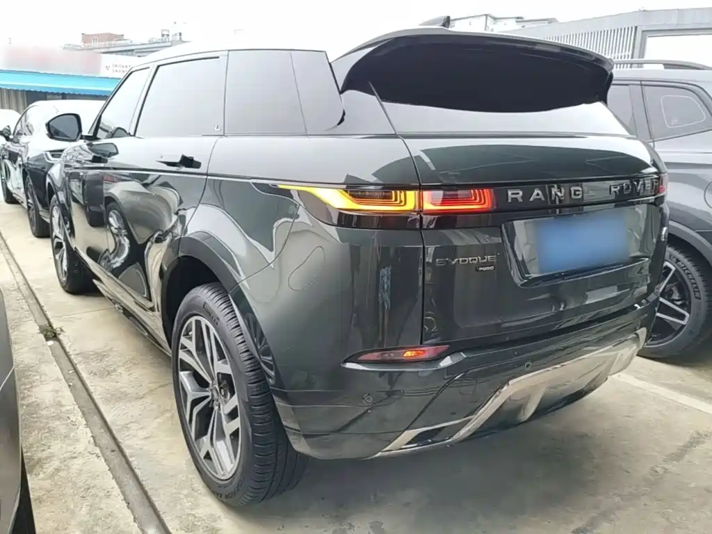 Land Rover Evoque 2024 — фото 5