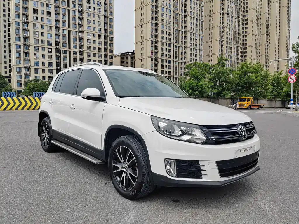 Volkswagen Tiguan 2015 — фото 3