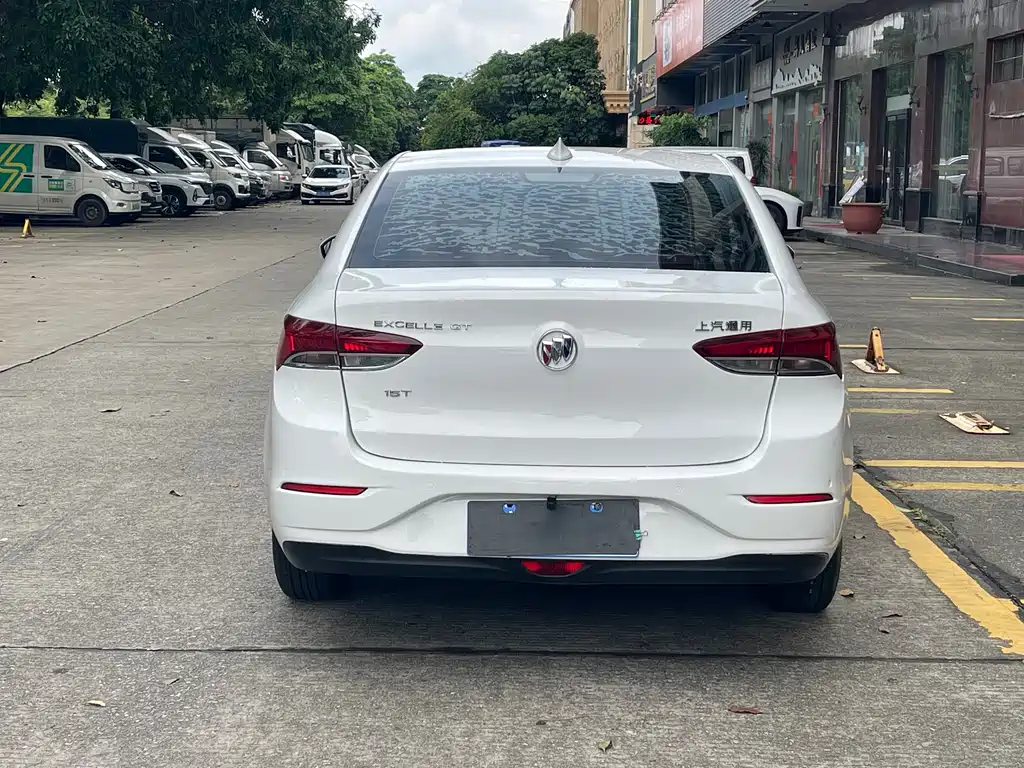 Buick Excelle 2018 — фото 11