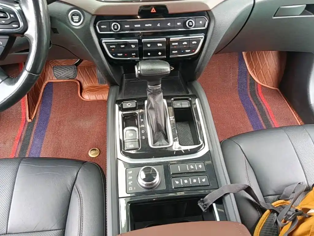 GAC Motor Trumpchi GS8 2018 — фото 14