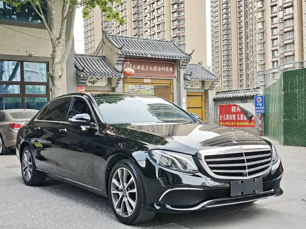 Mercedes-Benz E-Class 2018 — фото 3