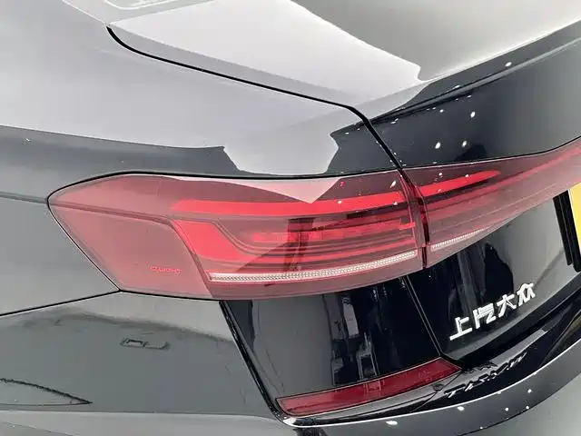 Volkswagen Passat 2022 — фото 12