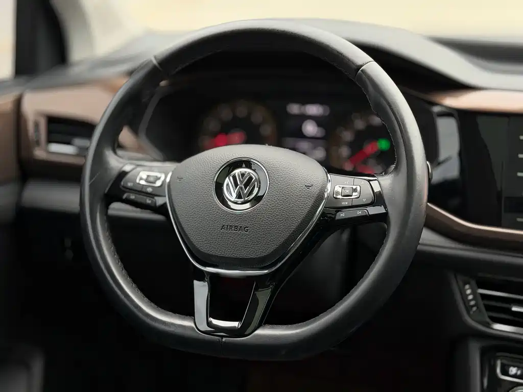 Volkswagen Tharu 2020 — фото 12