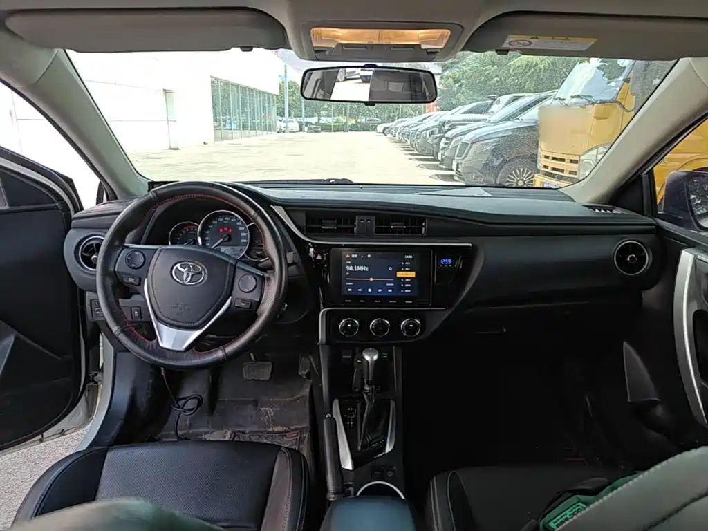 Toyota Levin 2017 — фото 10