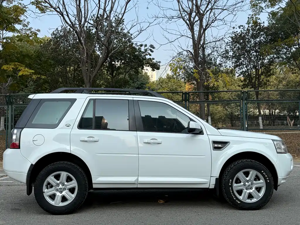 Land Rover Freelander 2 2013 — фото 10