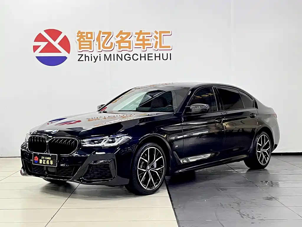 BMW 5 Series 2023 — фото 1