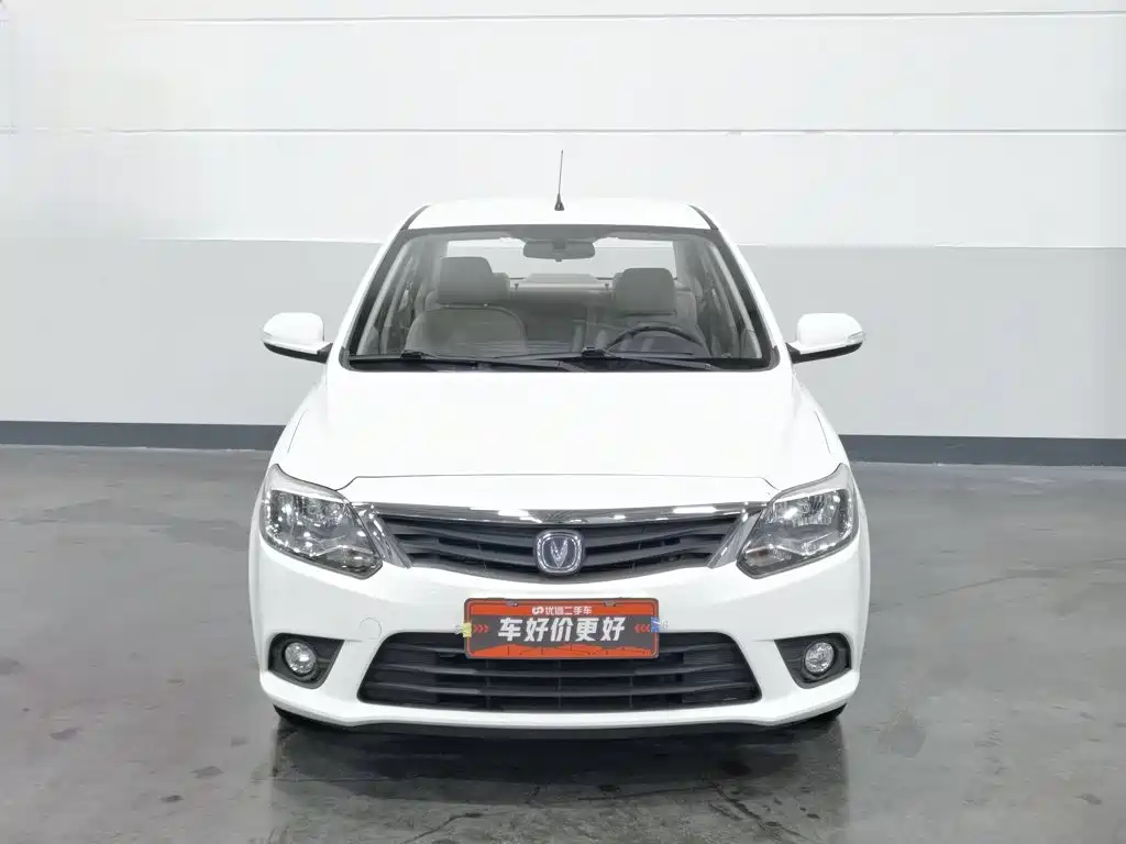 Changan Yuexiang V3 2017 — фото 3