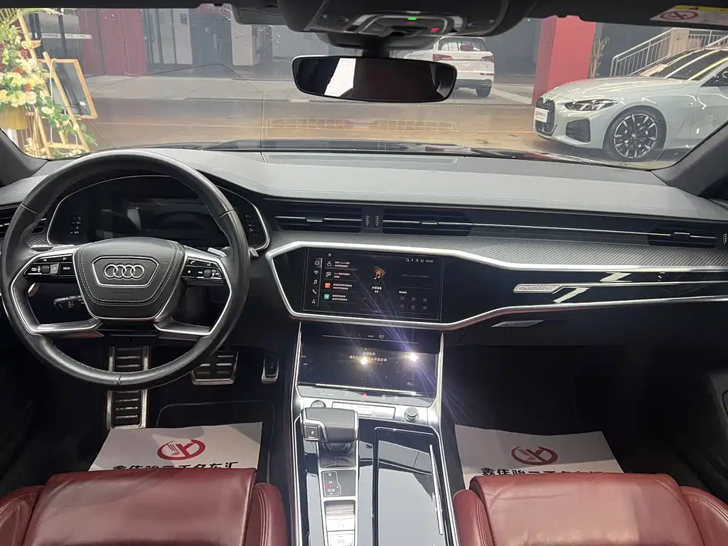Audi A7L 2024 — фото 10
