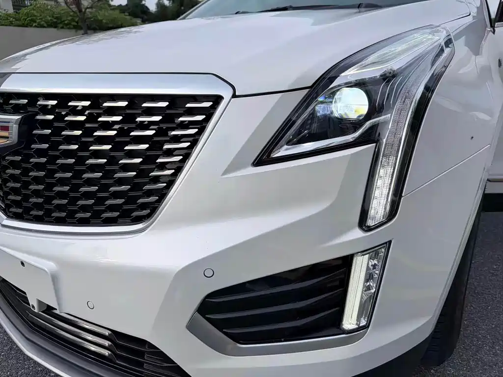 Cadillac XT5 2020 — фото 10