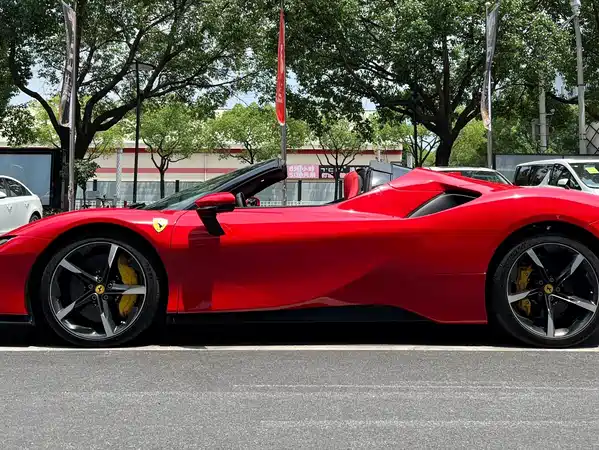 Ferrari SF90 2024