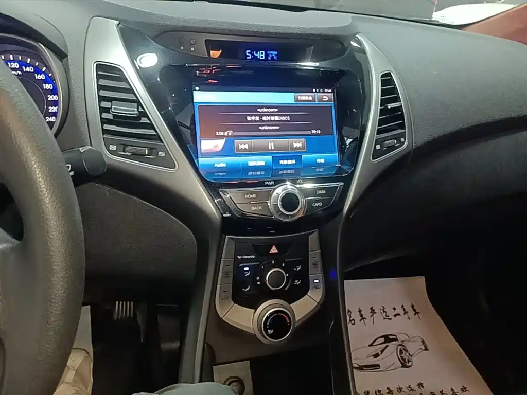 Hyundai Elantra Langdong 2018 — фото 13