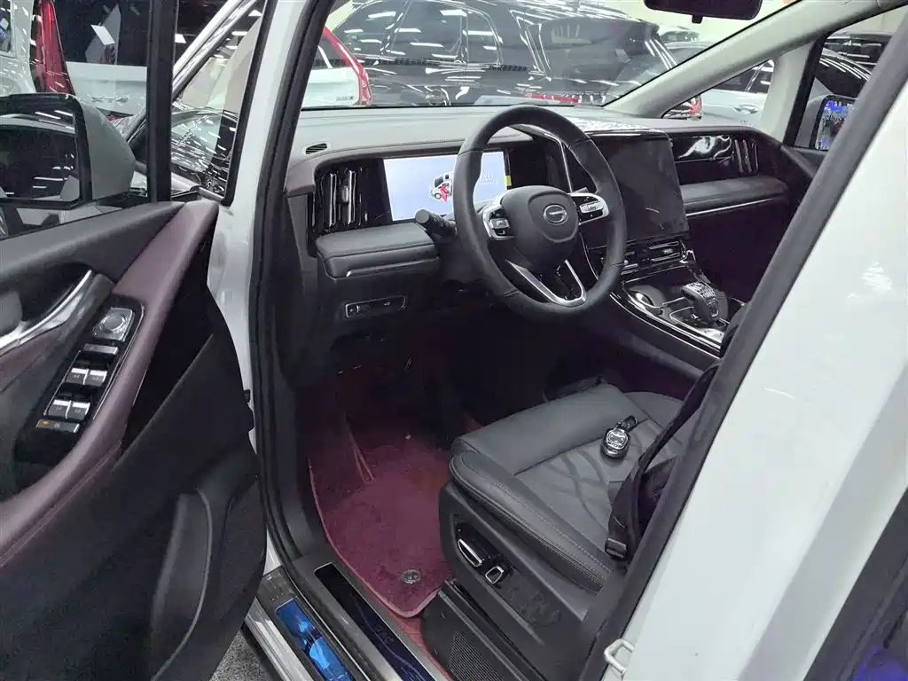GAC Motor Trumpchi M8 2024 — фото 16