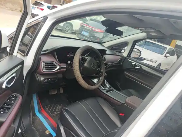 GAC Trumpchi M6 2022
