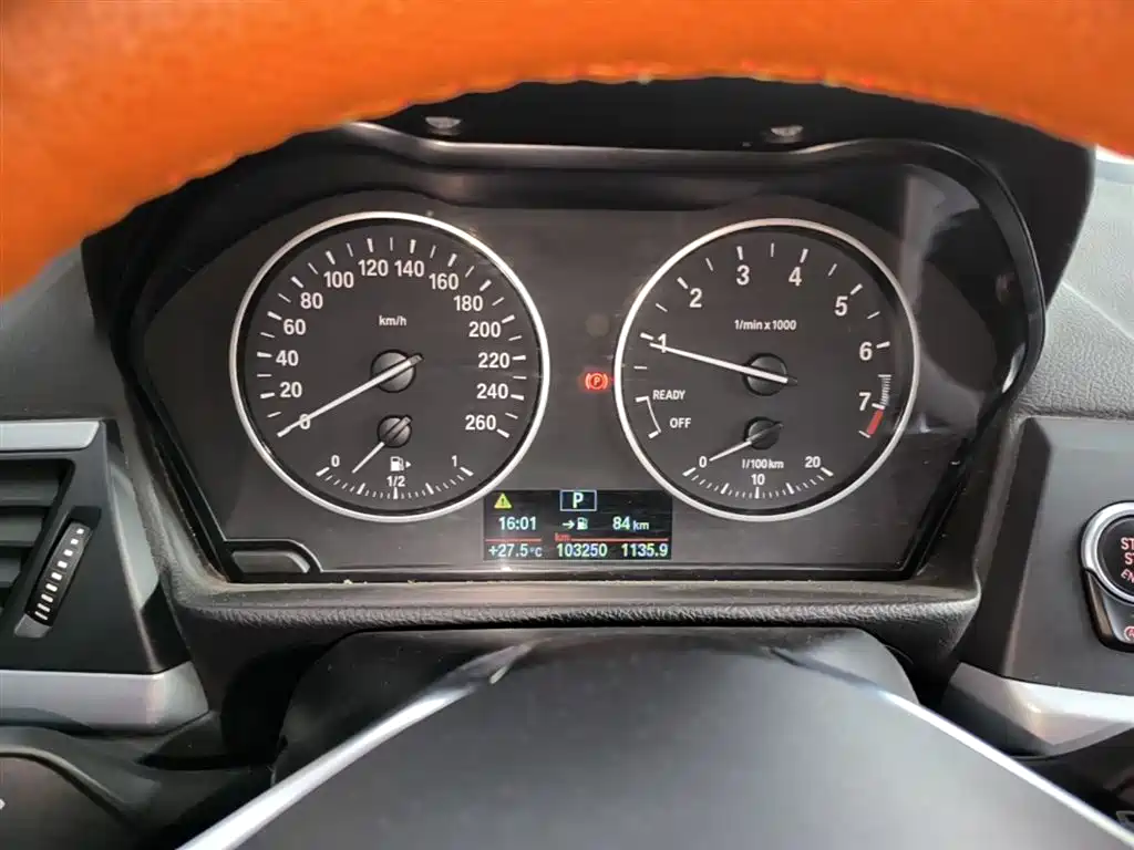 BMW 1 Series 2017 — фото 12