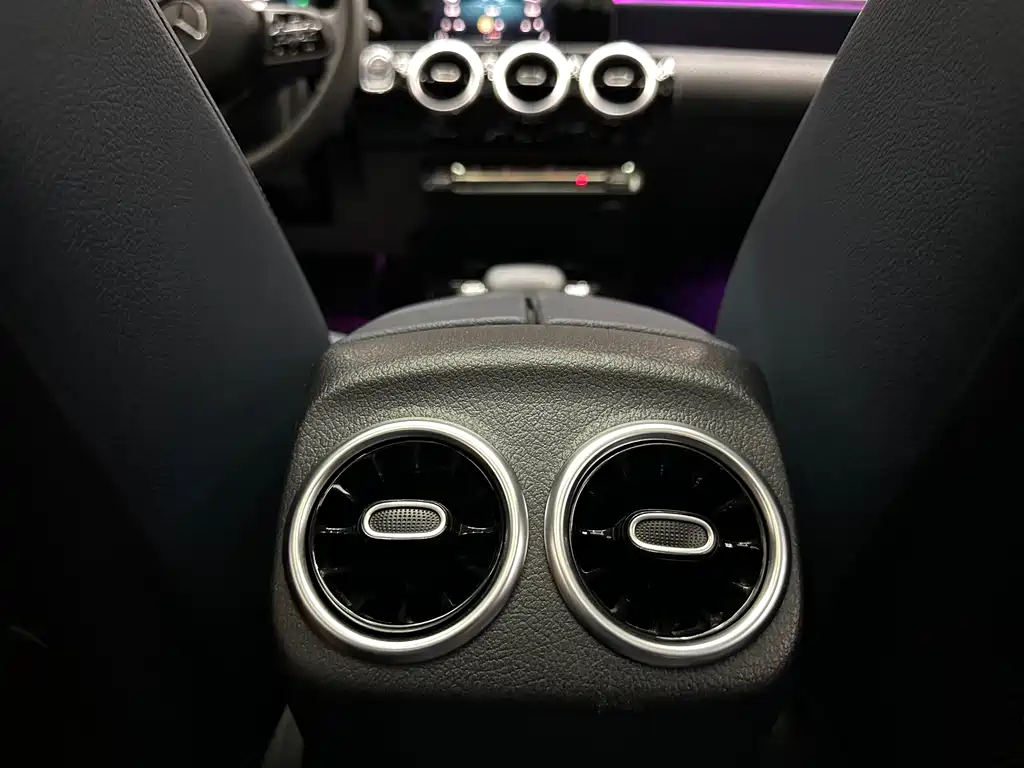 Mercedes-Benz A-Class 2022 — фото 15
