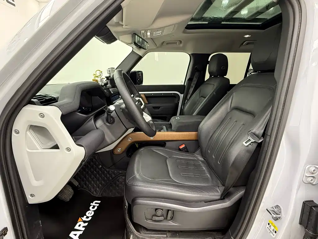 Land Rover Defender EV 2021 — фото 10