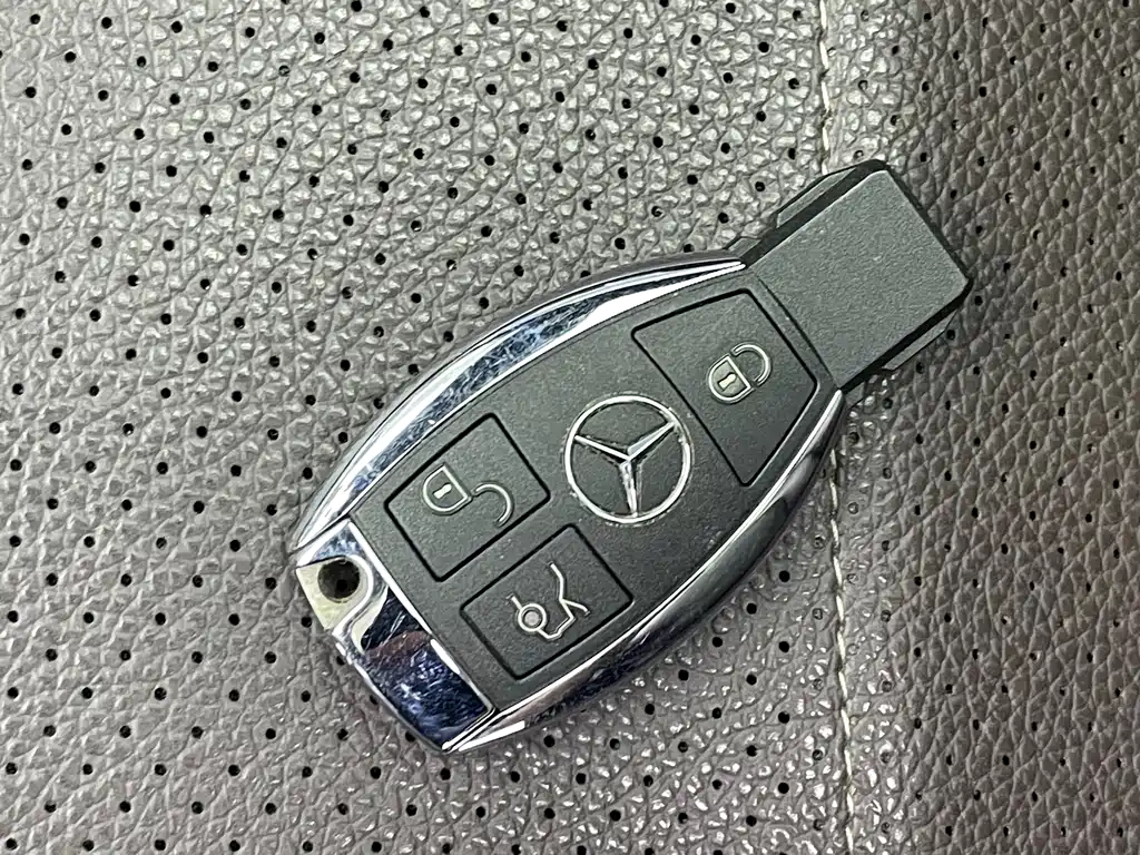 Mercedes-Benz GLC 2017 — фото 15