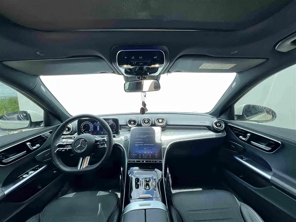 Mercedes-Benz C-Class 2023 — фото 8