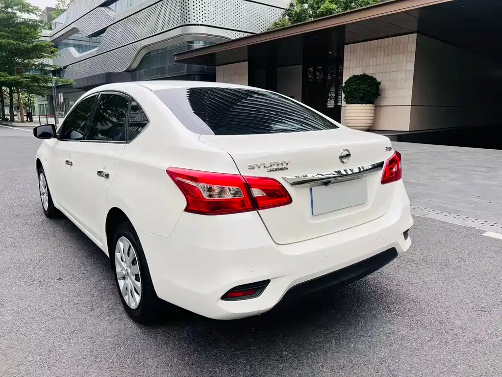 Nissan Sylphy 2022 — фото 12