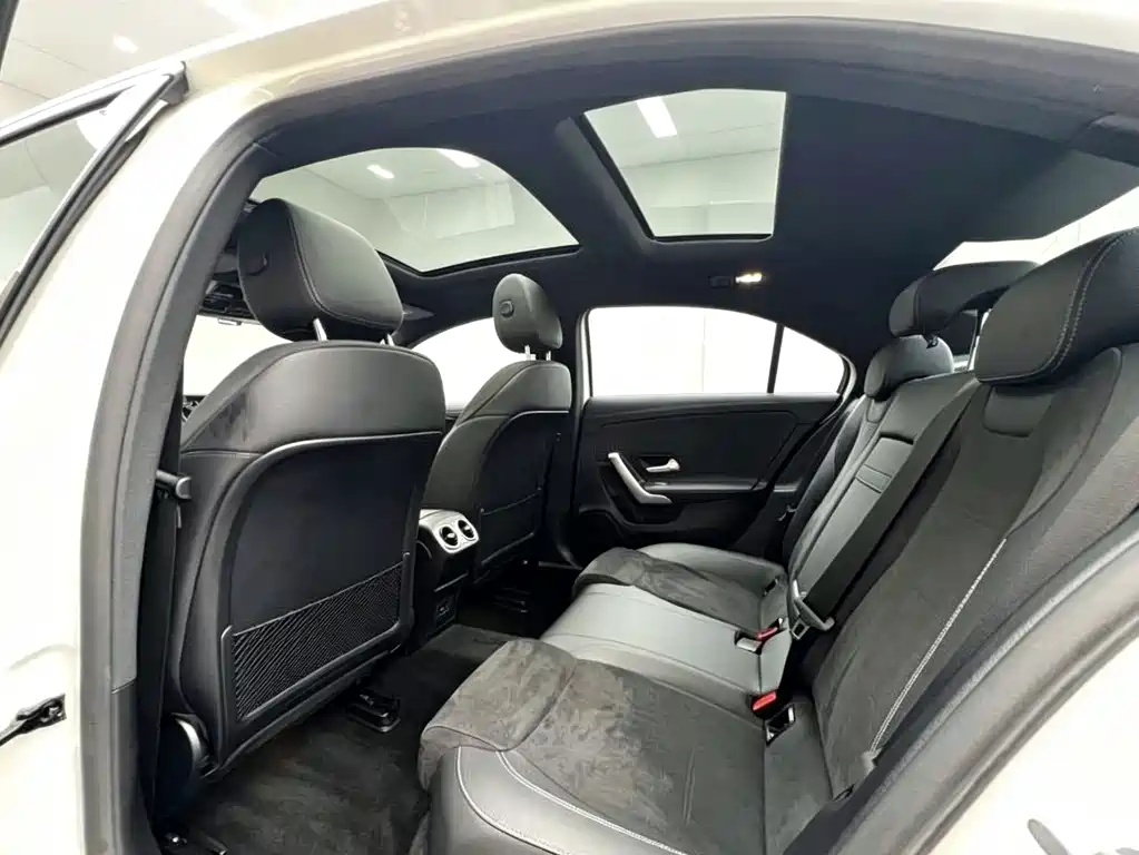 Mercedes-Benz A-Class 2020 — фото 6