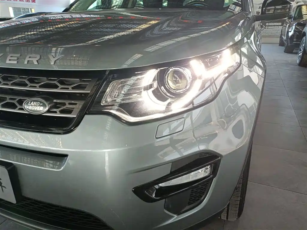 Land Rover Discovery Sport 2019 — фото 19