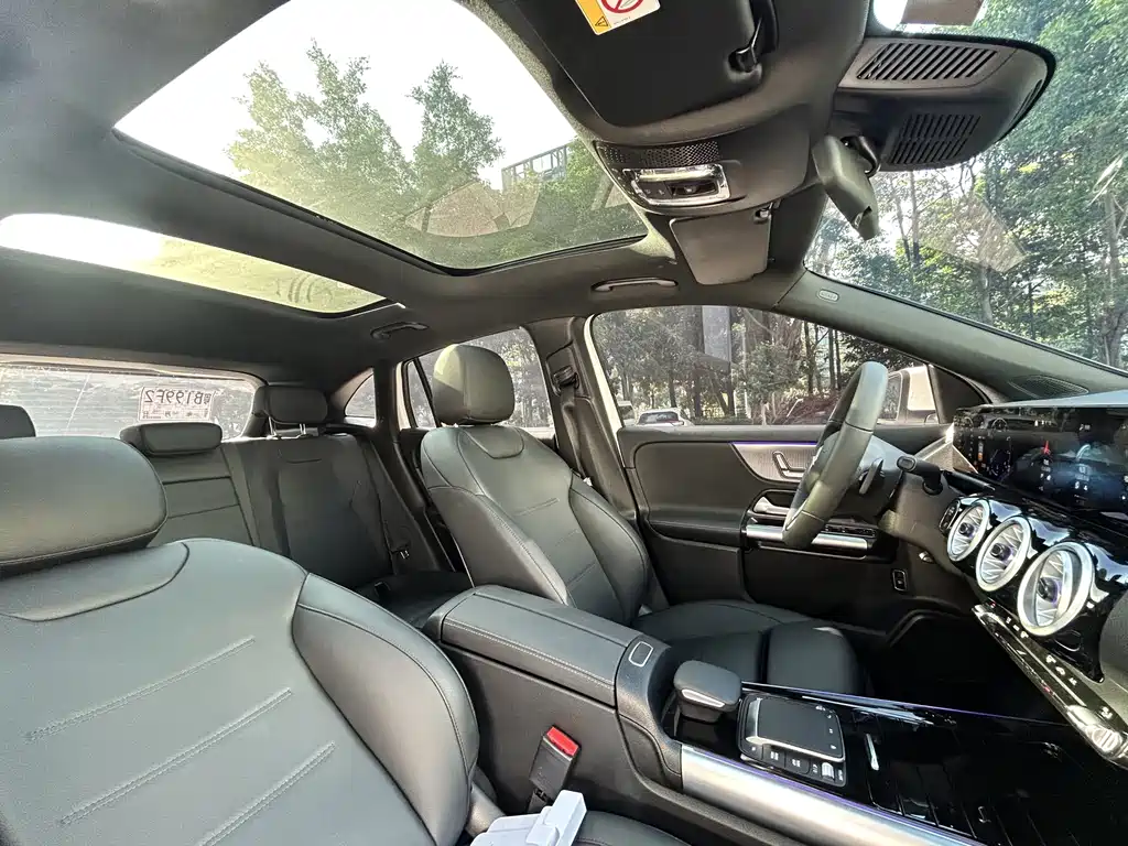 Mercedes-Benz GLA 2023 — фото 11