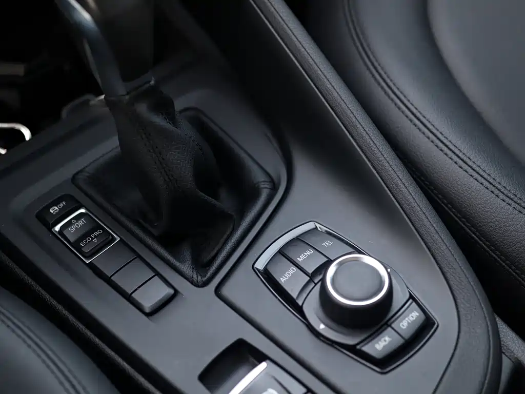 BMW X1 2017 — фото 13