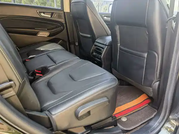 Ford Edge 2016