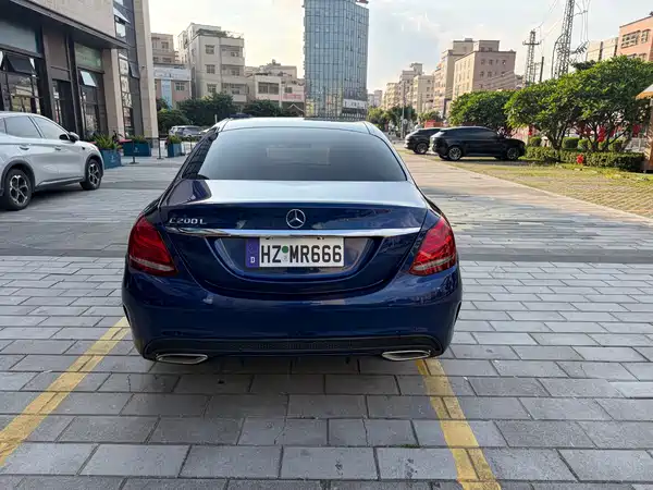 Mercedes-Benz C-Class 2018