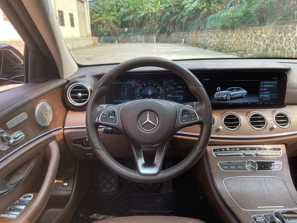 Mercedes-Benz E-Class 2018 — фото 8