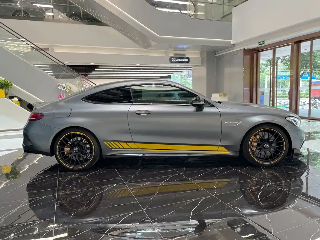 Mercedes-Benz C-Class AMG 2017 — фото 18