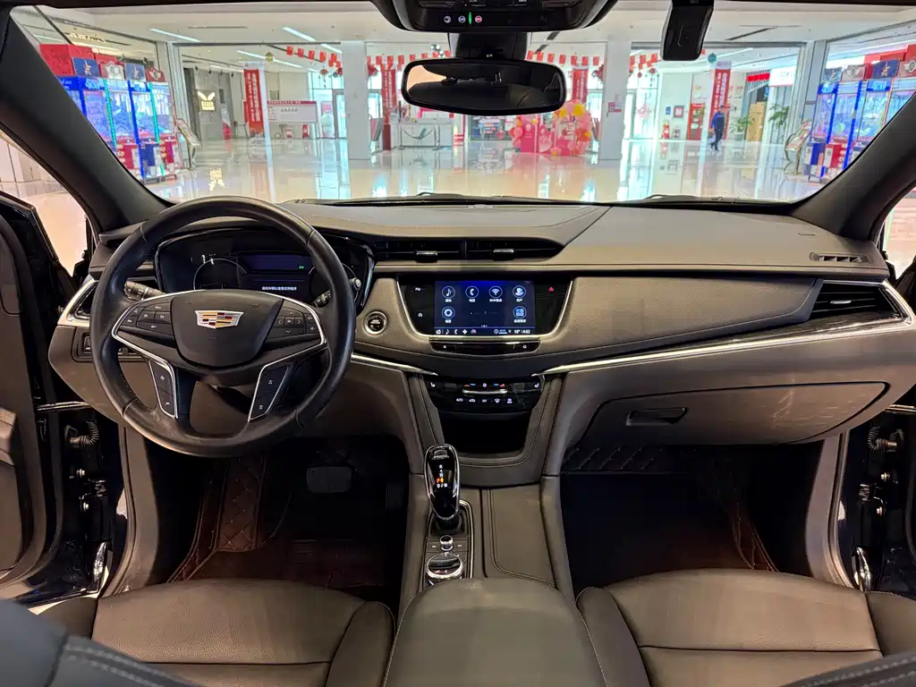 Cadillac XT5 2022 — фото 16