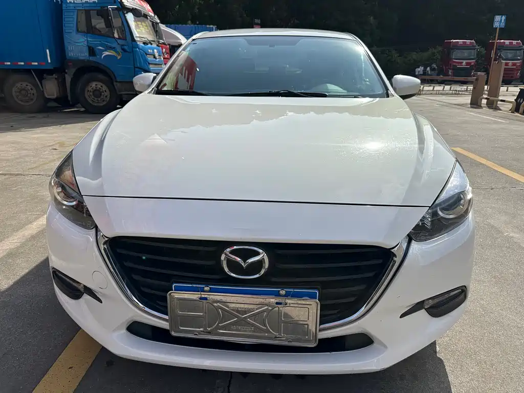 Mazda 3 Axela 2018 — фото 2