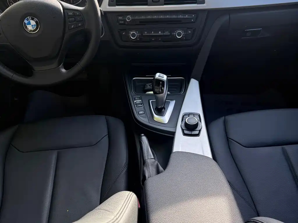 BMW 3 Series 2015 — фото 8