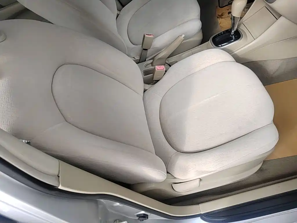 Nissan Sylphy 2018 — фото 25