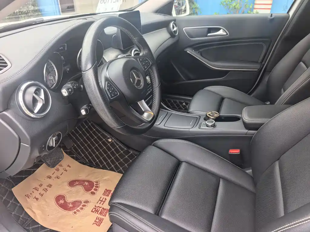 Mercedes-Benz GLA 2017 — фото 12